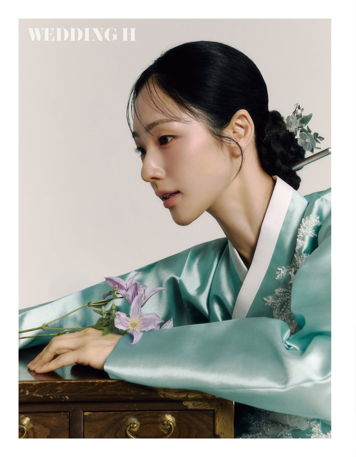 팔색조라는 수식어가 어울리는 신비로운 배우 박아인과 숙현한복이 그려내는 고운 선과 아름다운 색의 이야기.STAR 박아인 @official_ahinparkHANBOK 숙현한 (7).jpg