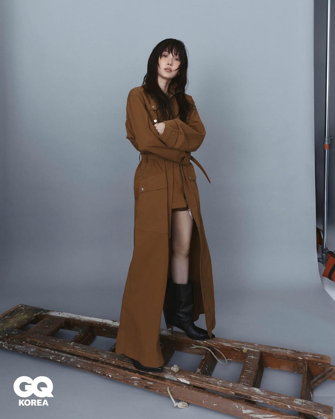 Makeup for @hyunbeenshin ✨FEATURE EDITOR 김은희 PHOTOGRAPHER 양중산 @yangjoongsan STYLIST 김미현 @mmmivon (1).jpg