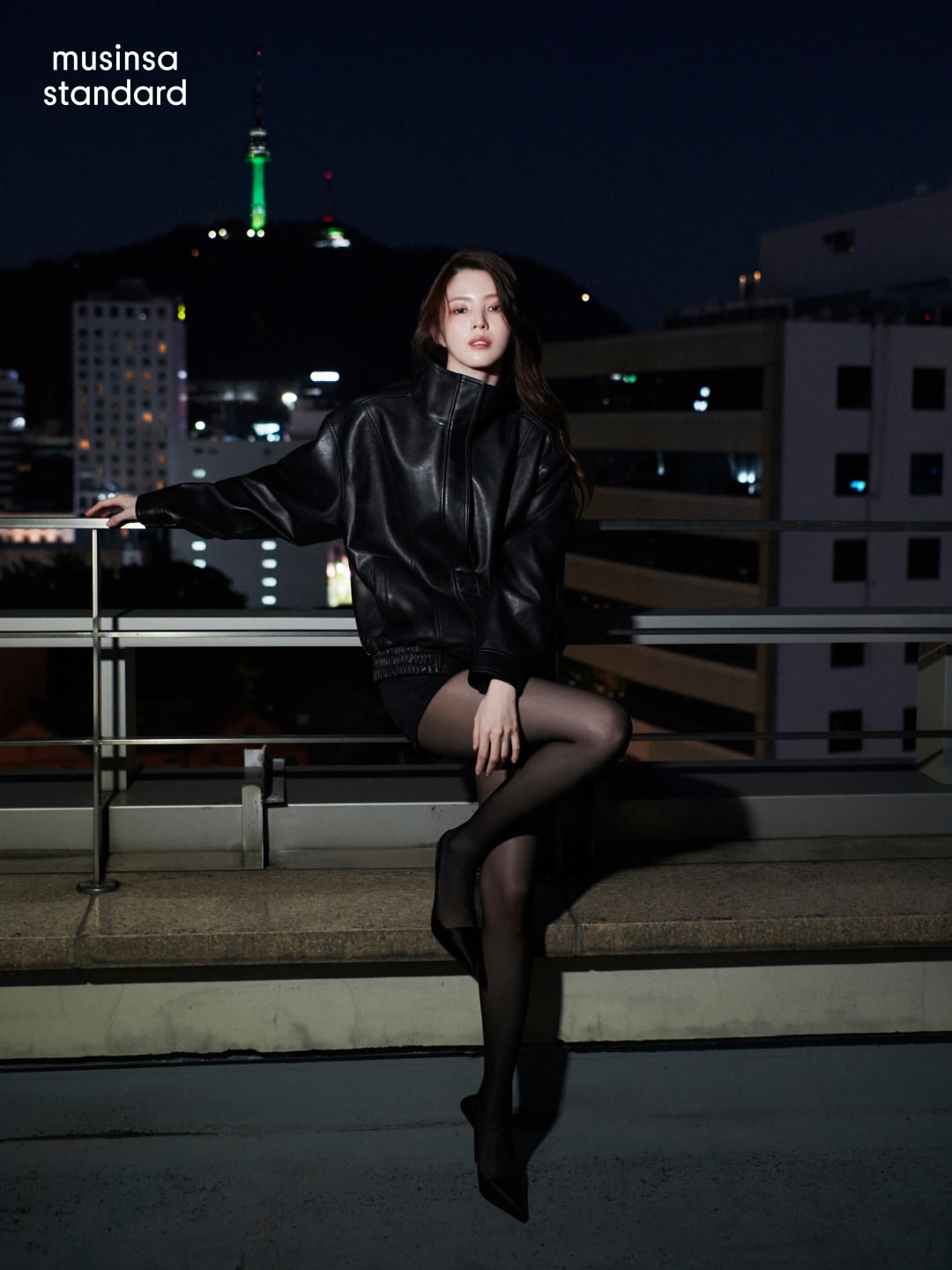 SEOUL, STANDARDFW 26 Campaign26.08.25 11AM KST모든 기준의 시작.다양한 문화와 스타일이 교차하며끊임없이 새로운 기준이 만들어지는 도시,  (1).jpg