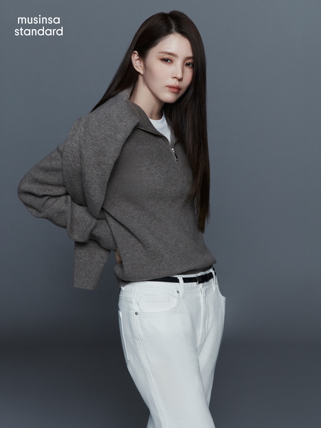 SEOUL, STANDARDFW 26 Campaign26.08.25 11AM KST모든 기준의 시작.다양한 문화와 스타일이 교차하며끊임없이 새로운 기준이 만들어지는 도시,  (6).jpg