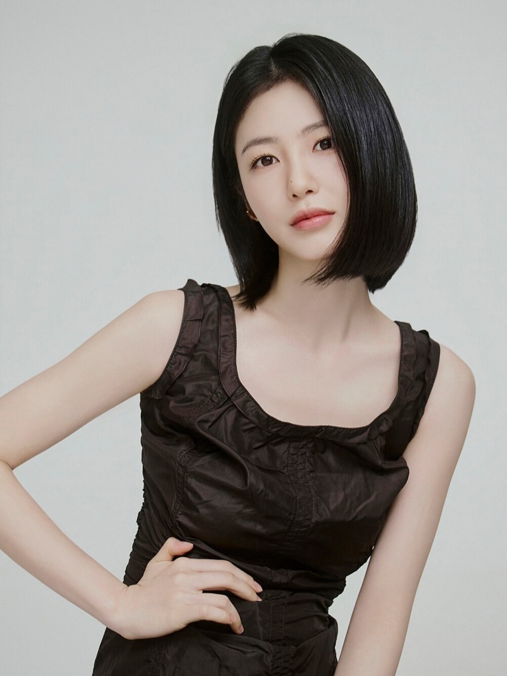 Celeb #신예은 @__shinyeeun Hair @chasein7Makeup @yuyuji_#제니하우스 #jennyhouse (3).jpg