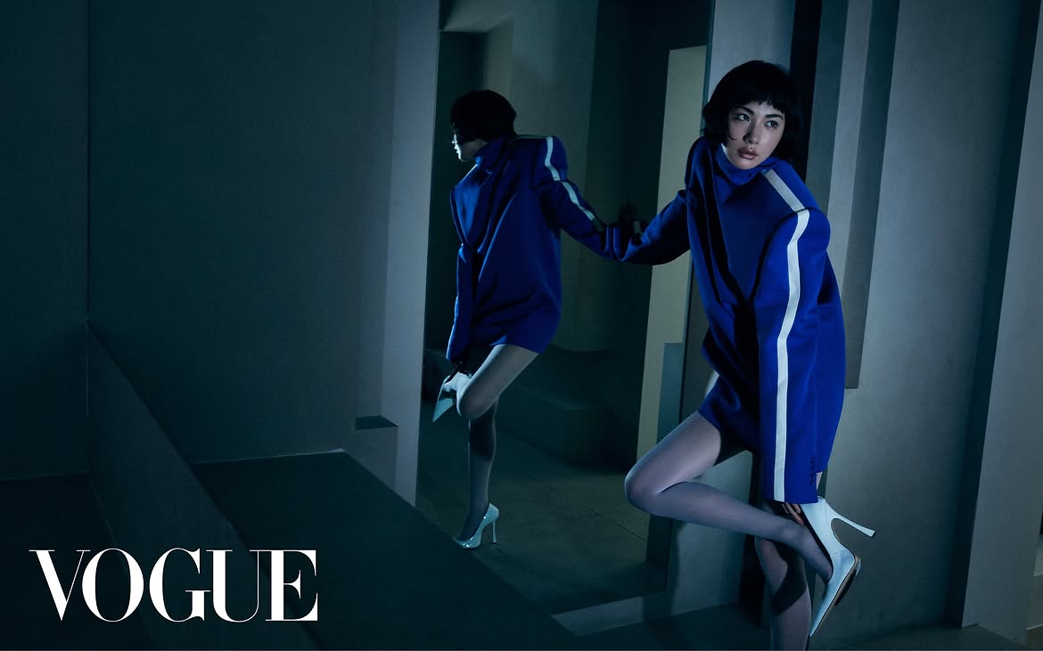#VoguePictures세 가지 색, 세 가지 얼굴을 지닌 나나. 9월 공개를 앞둔 넷플릭스 시리즈 스캔들로 돌아오는 나나는 치밀하게 계산하기보다 솔직하게 자신을 드러내고 (1).jpg