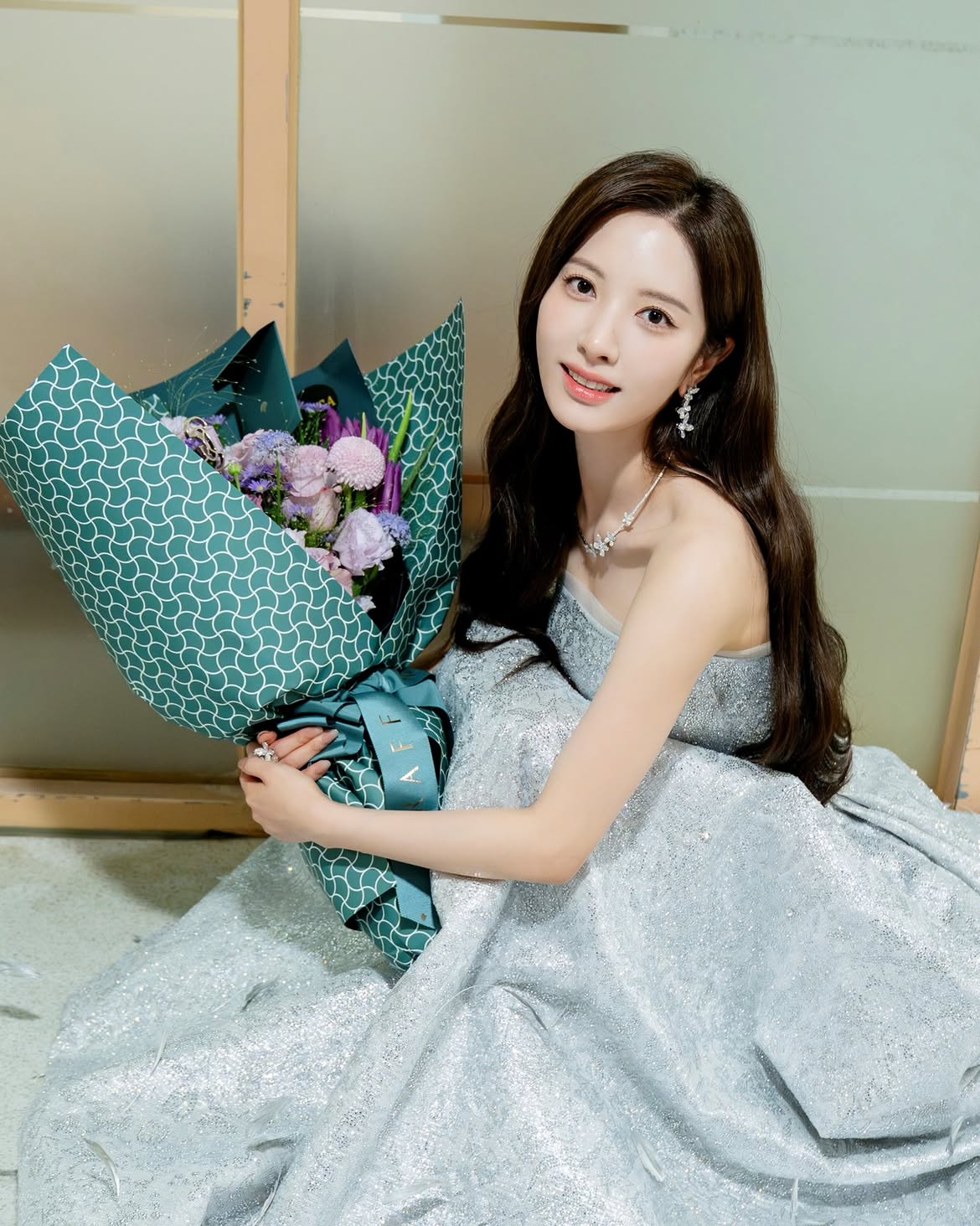 - 김지연톱스타였던 내가 눈 떠보니 고등학생 👀첫 회부터 폭발적인 열연을 펼친배우 김지연 씨의 너에게 다이브 비하인드 오픈💗블로그 보러 가기 🔗 https---blog (2).jpg