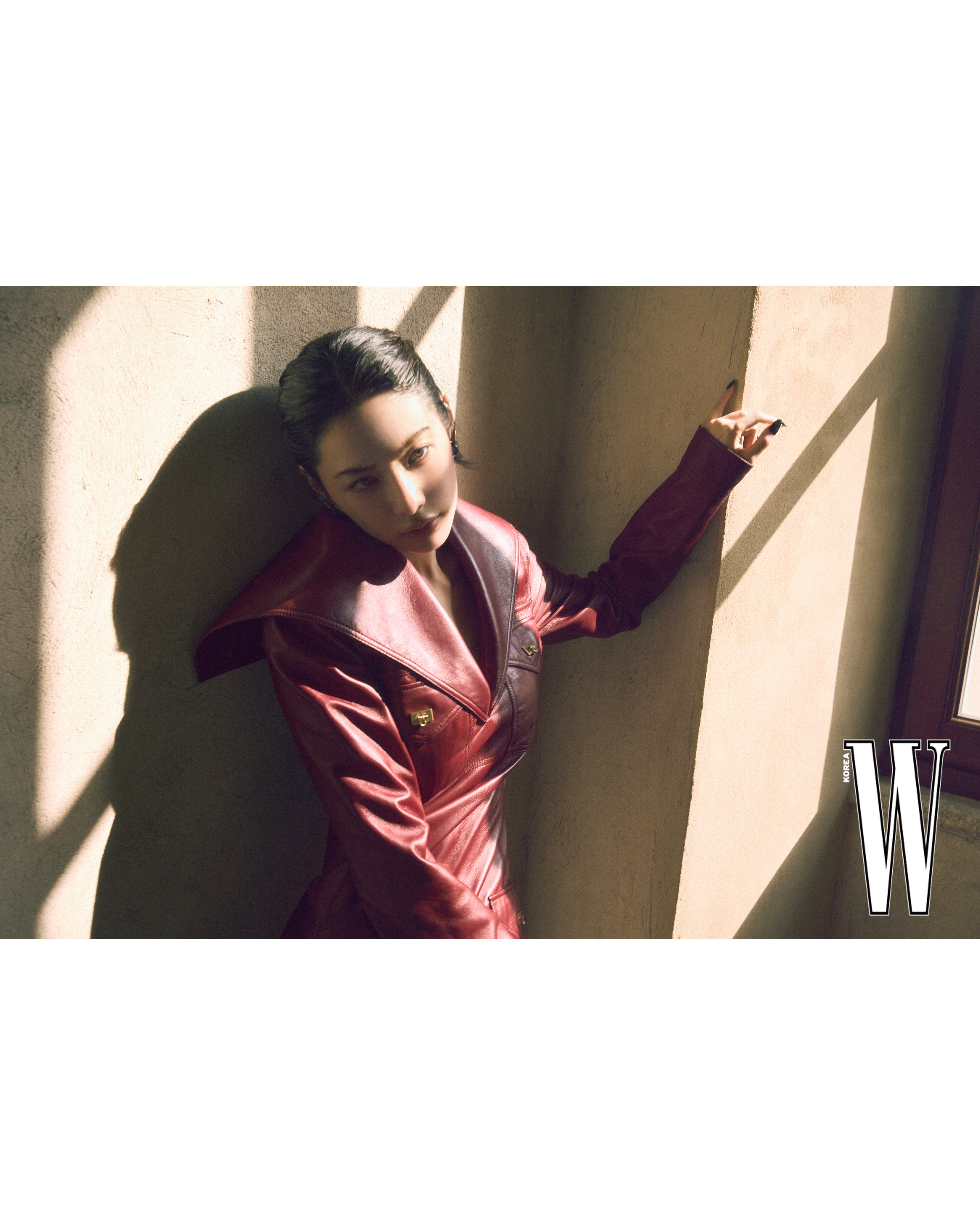 #협찬 #W_Spotlight나나의 카라, 나나의 허그, 나나의 간치니, 나나의 페라가모, 나나의 밀라노. @wkorea #editor_장진영-Nana’s Cara, Nan (6).jpg
