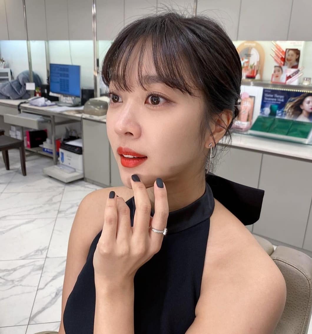 보아 KBS연기대상 가기전 블랙매트네일 #조보아#제니하우스청담힐#제니하우스청담힐네일 #제니하우스네일#손 #발 #네일 #청담동네일 #압구정네일 #네일아트 #연예인젤네일 #제니.jpg